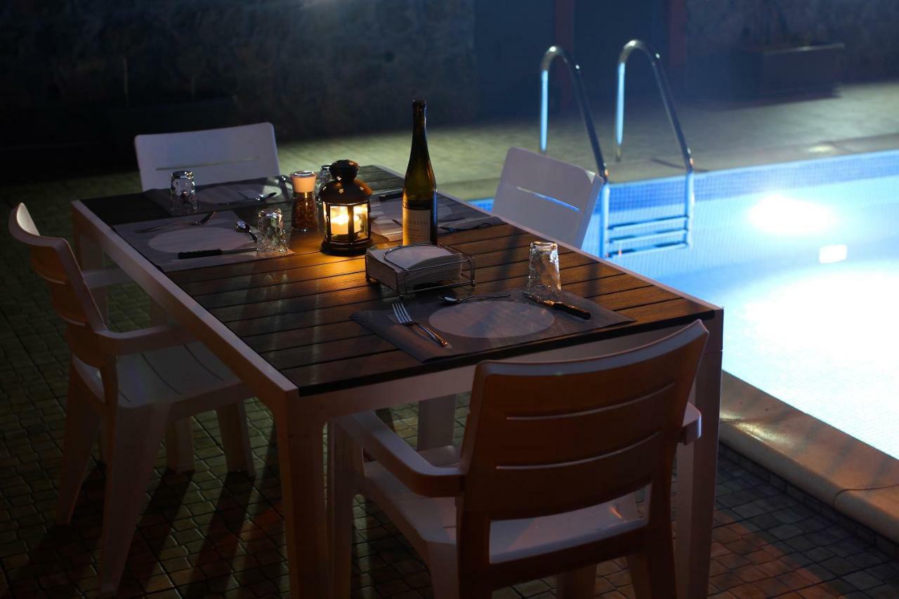 Casa Da Rainha Bungallow Estreito Da Calheta Ngoại thất bức ảnh