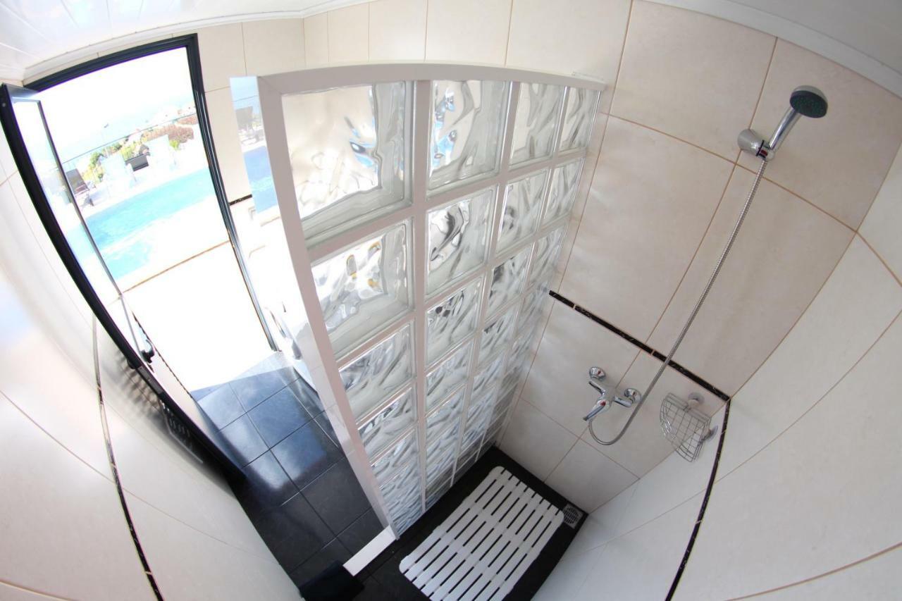 Casa Da Rainha Bungallow Estreito Da Calheta Ngoại thất bức ảnh